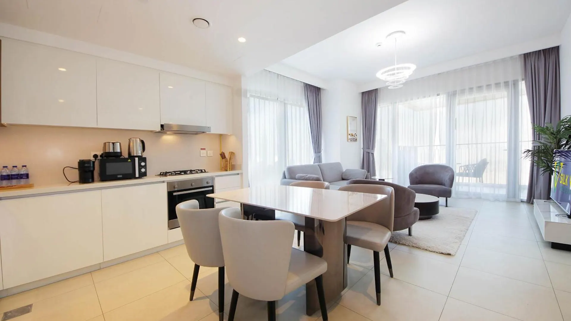 Silk Valley - Chic 2B With Zaabeel Views Dubai